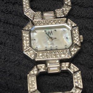 Quartz  crystal bracelet watch